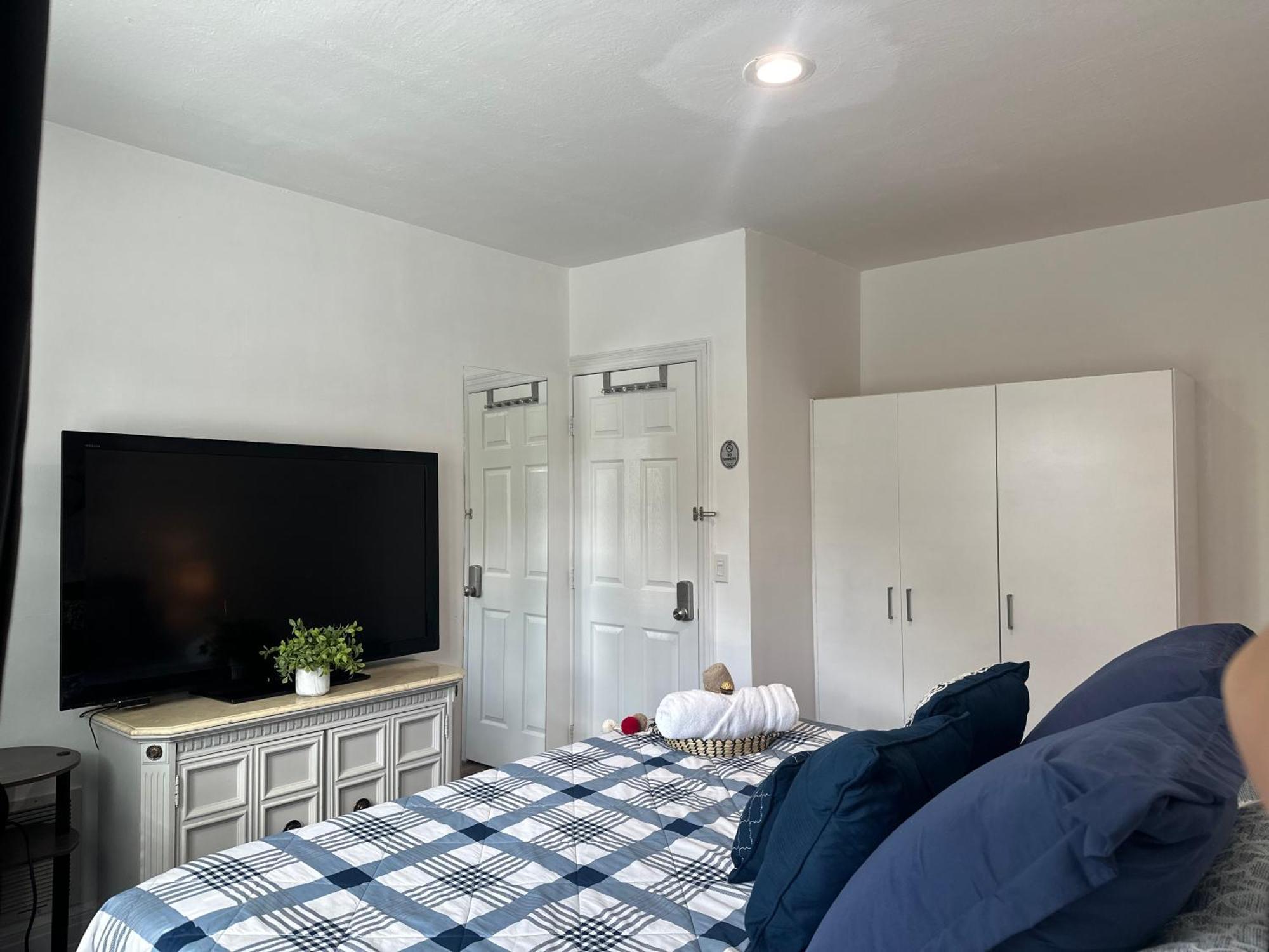 Cozy Private Bedrooms Kitchen Wifi 엥글우드 외부 사진